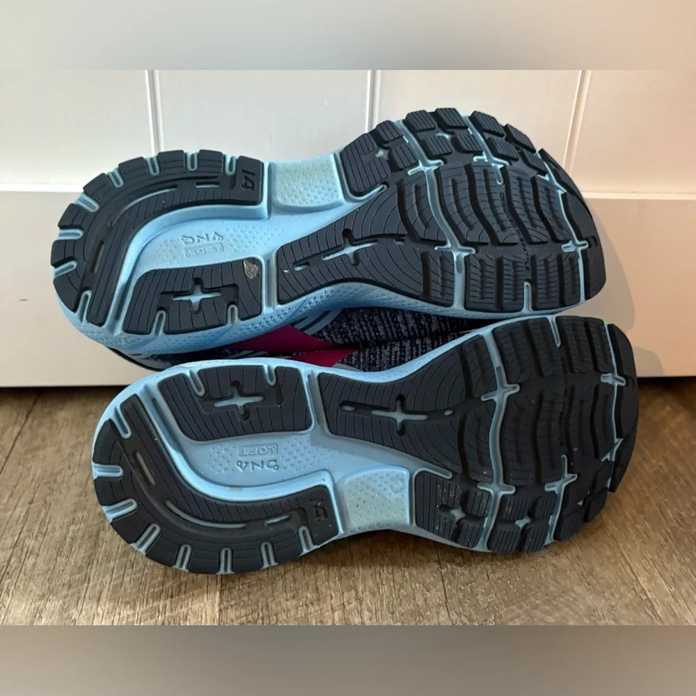 Brooks Women’s Ghost 14 Tennis Shoes - Picture 5 of 6